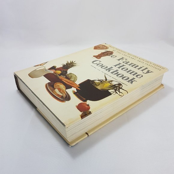 Vintage Cookbook 1973 Culinary Arts Institute Family Home Cookbook - Picture 7 of 16